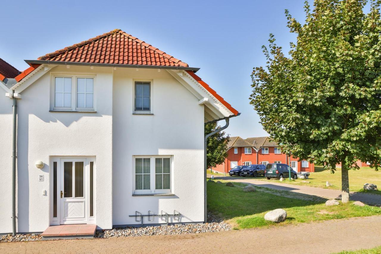 Ferienapartment-Ruegen Neddesitz Екстер'єр фото